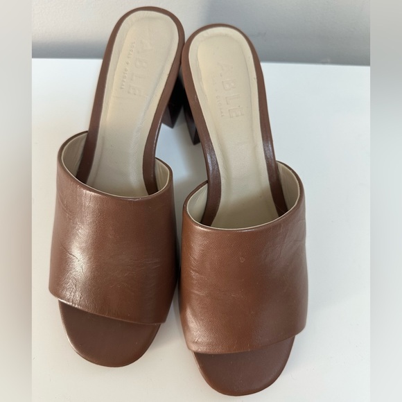 Able Women's Tan Leather Mules - Picture 1 of 4